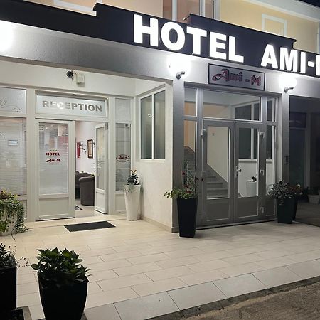 Hotel Ami - M Neum Kültér fotó