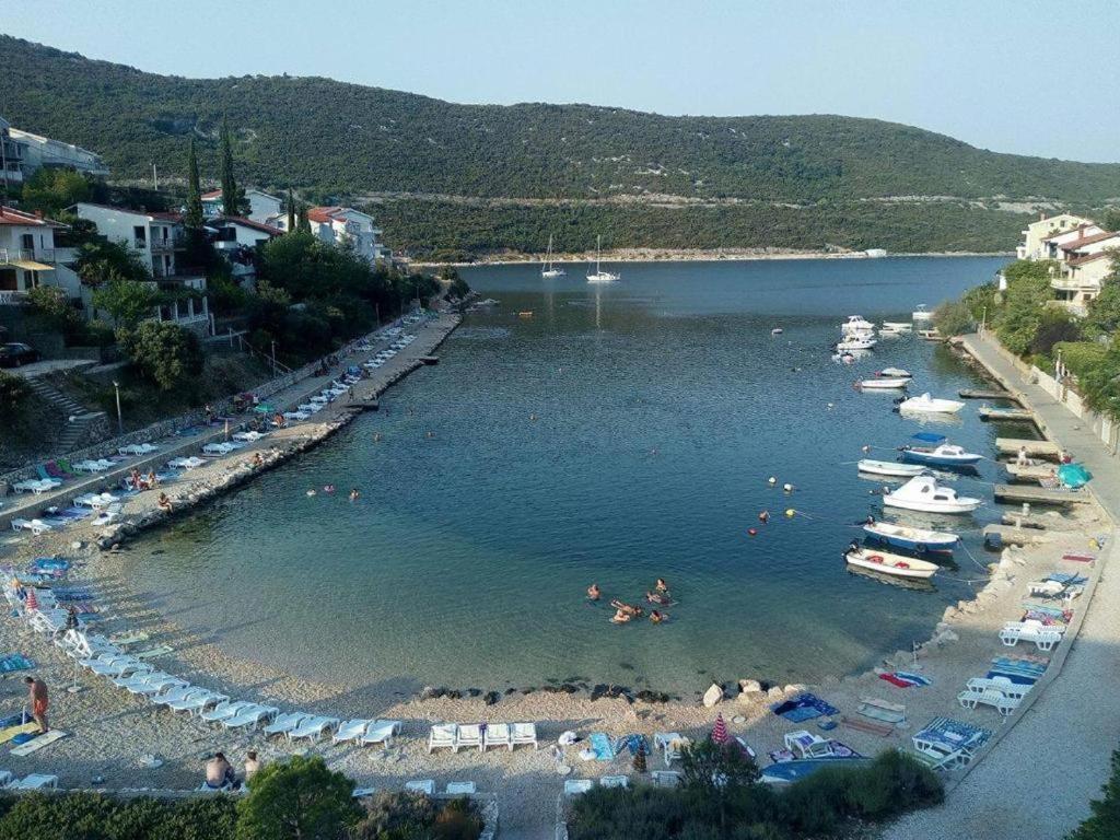 Hotel Ami - M Neum Kültér fotó