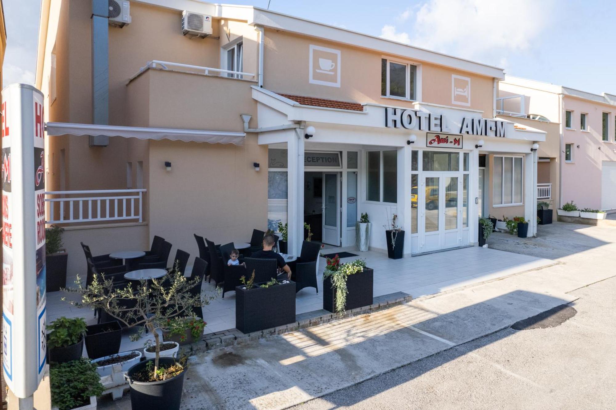 Hotel Ami - M Neum Kültér fotó